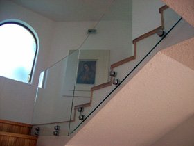Barandal para escaleras - Aluminio Integral Potosino (AIP)